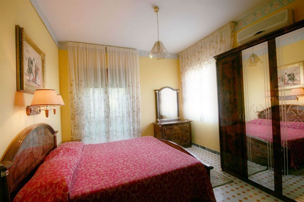 Hotel Cavour Σορέντο Εξωτερικό φωτογραφία