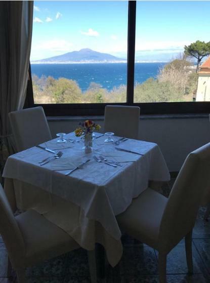 Hotel Cavour Σορέντο Εξωτερικό φωτογραφία
